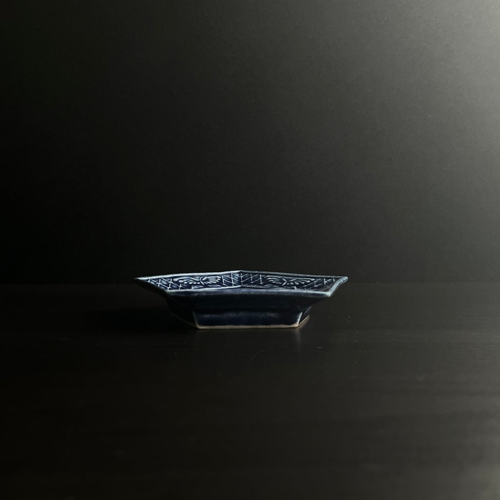 瑠璃釉五角小皿
