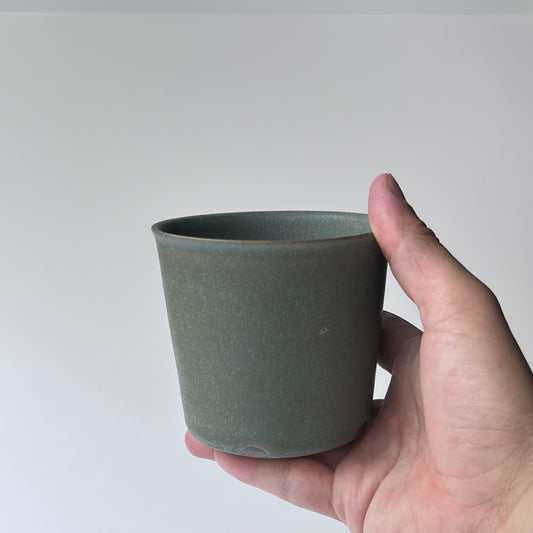 鉄釉カップ