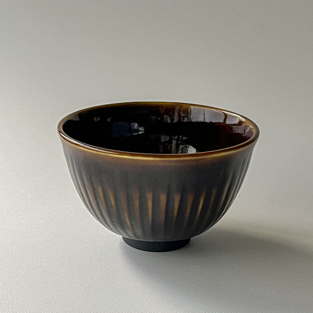 飴釉鎬飯碗