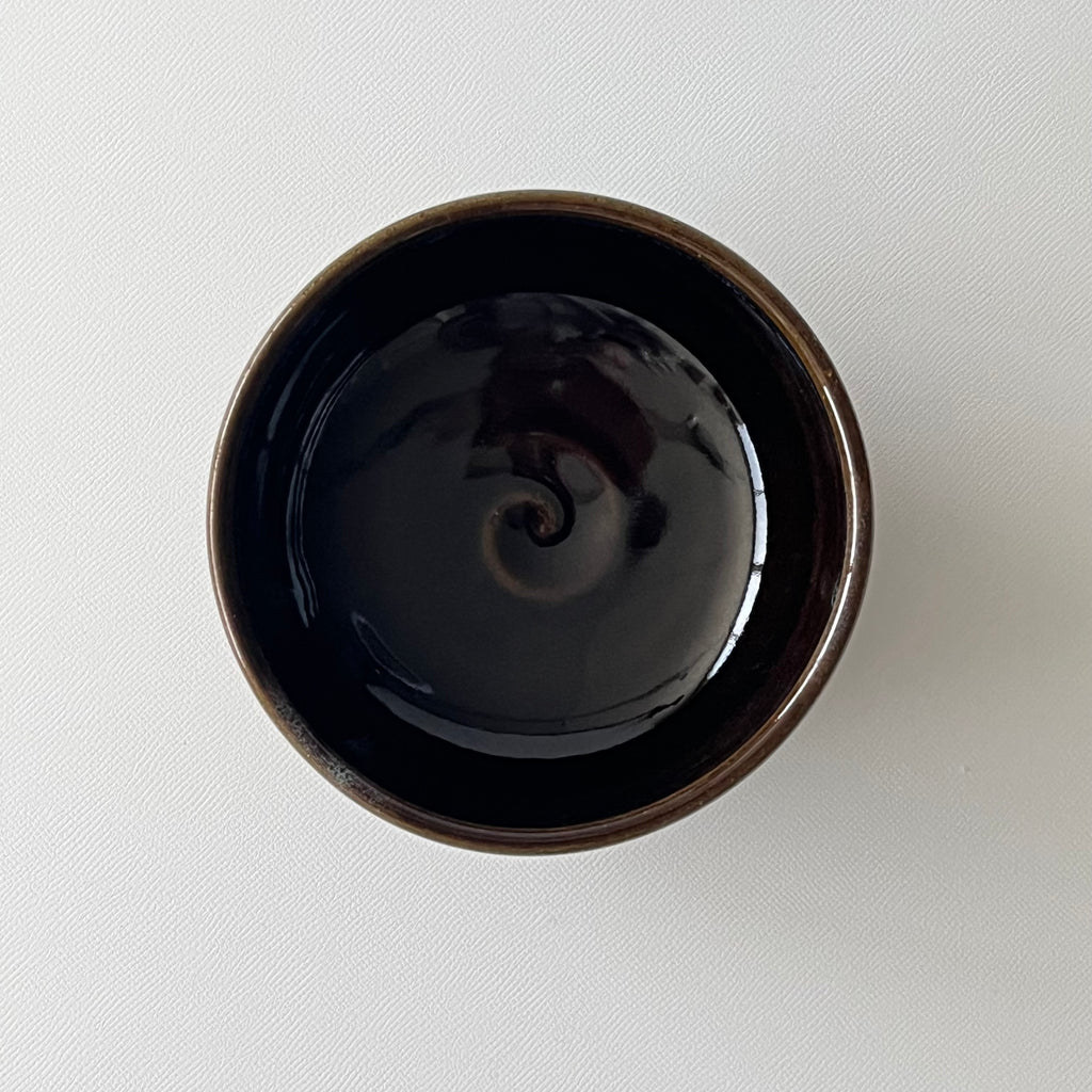 黒釉 薄茶茶碗