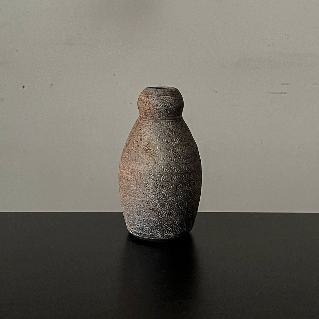 南蛮象嵌花入