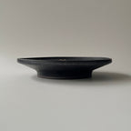 白線文様黒釉皿