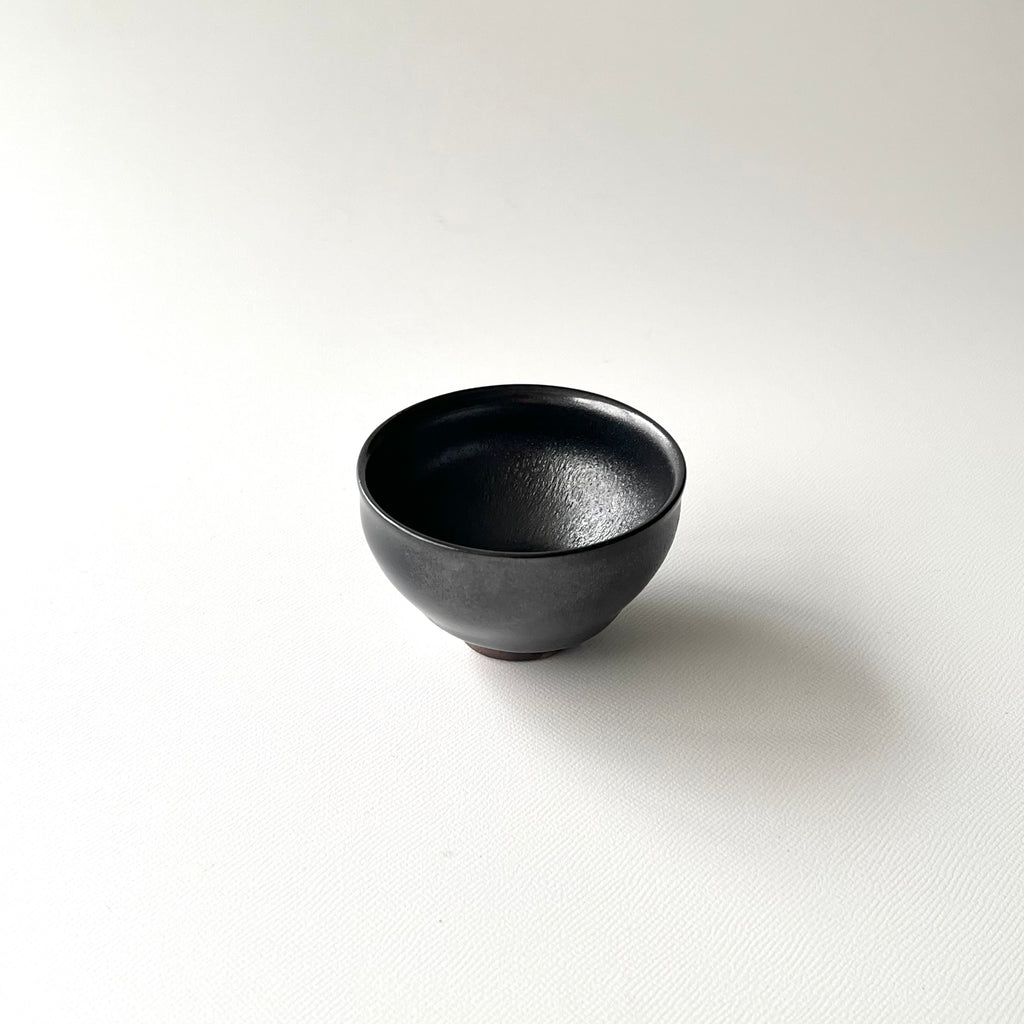 鉄釉天目酒盃