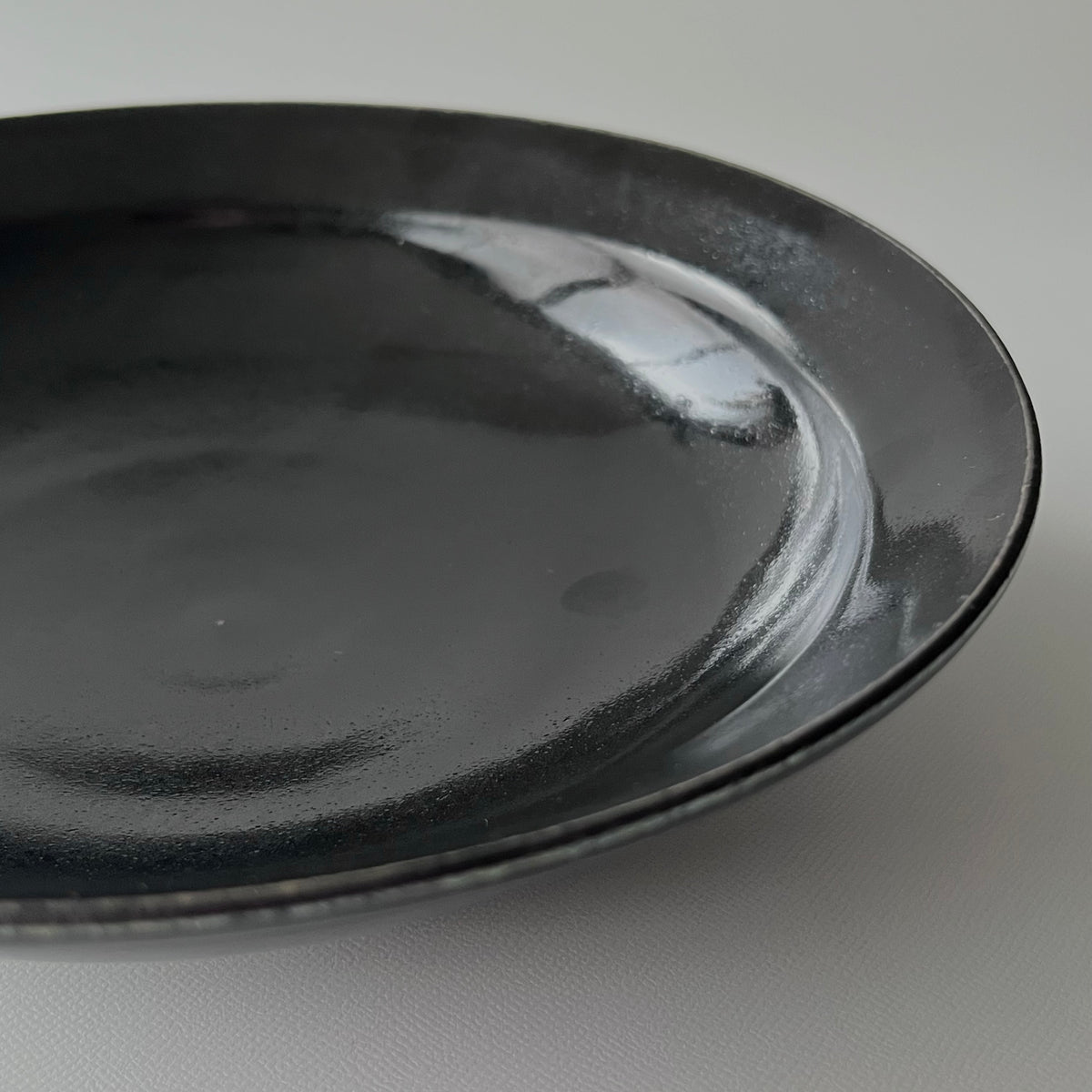 黒釉皿