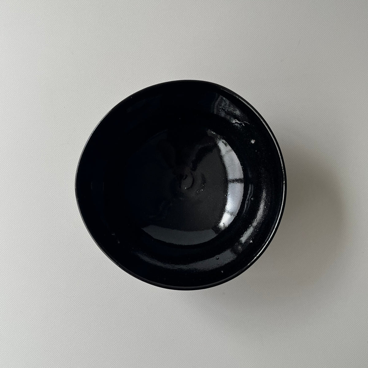 黒絵鉢　五福蝙蝠