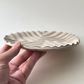 波紋丸皿６寸　鳥ノ子釉