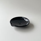 黒絵小皿　パルメット