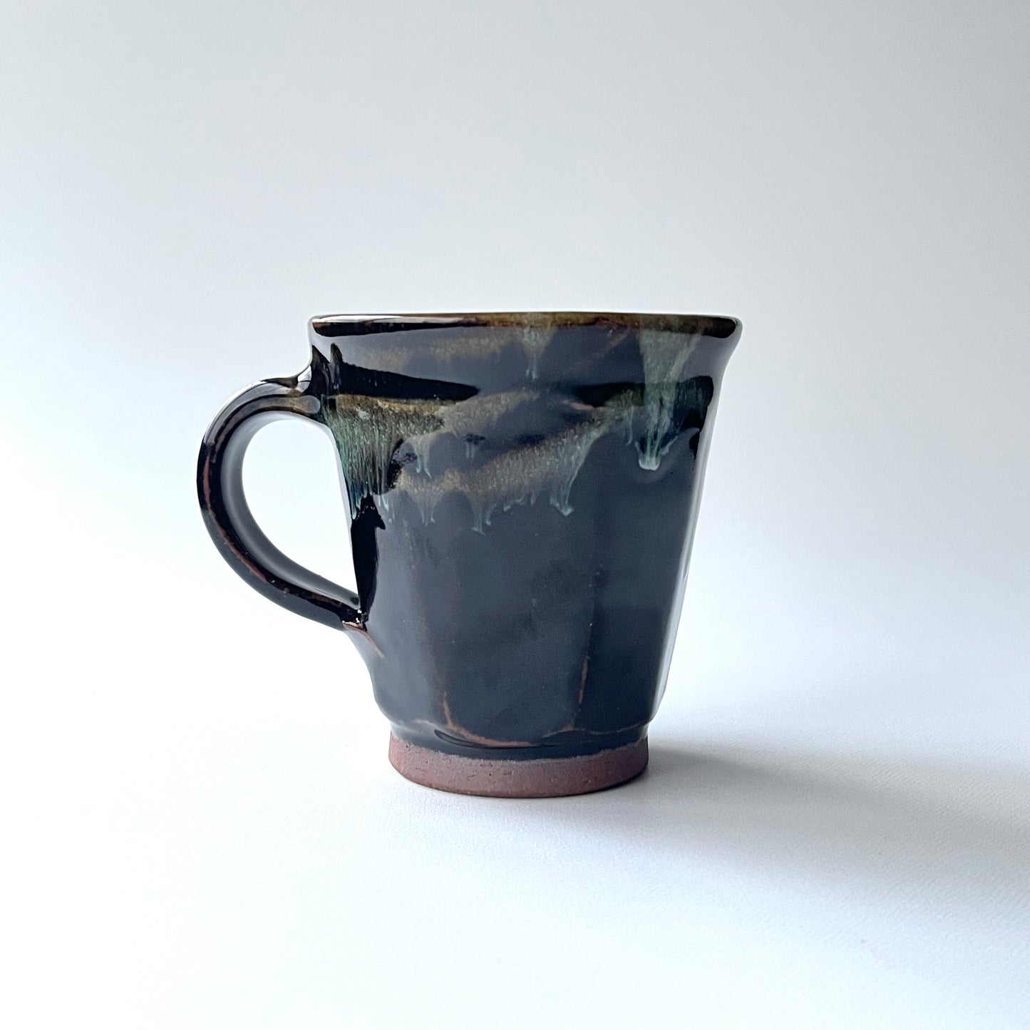 黒釉マグカップ